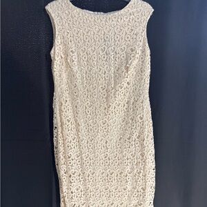 Lauren Ralph Lauren Cream Sleeveless Sheath Dress Bateau Neckline